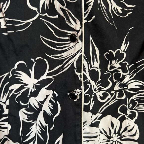 Bianca Nygard floral snap button shirt. Size 4P - Picture 7 of 9